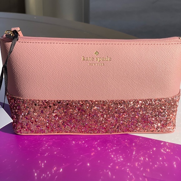 ✨Kate Spade Little Shiloh Cosmetic Bag - Picture 2 of 8